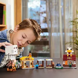 Конструктор LEGO Minecraft Напад на село з повітряною кулею Ґаст 555 деталей (21273) - мініатюра 5