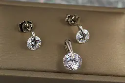 Набір Xuping Jewelry сережки та кулон снігова королева сріблястий
