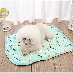 Літня підстилка, що охолоджує Derby Ice Silk Summer Pet Cooling Mat Avocado 55х70 см - мініатюра 2