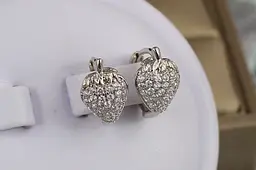 Сережки Xuping Jewelry полуничка 1.2 см сріблясті - мініатюра 2