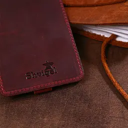 Матова вінтажна шкіряна бірка на валізу Shvigel 16558 бордова - мініатюра 9