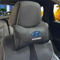 Подушка на підголівник з логотипом Hyundai Екошкіра 3D Кольоровий лого Чорна-Чорний кант 1 шт