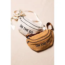 Сумка через плече Childhome Banana bag Teddy White, бежева (CWBANATW) - мініатюра 10