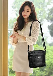 Сумка-месенжер Lyxi Italian Bags Чорний 23x10x21 см (id_718) - мініатюра 2