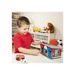 Игровой набор Melissa&Doug Деревянный гараж спасательных машин с ключами (MD4607) - миниатюра 3