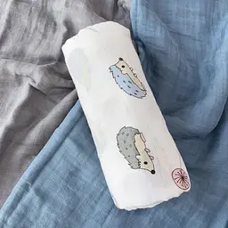 Набір пелюшок органічних Lovely Svi 3 шт – м’які, дихаючі, розмір ХL- 110 x 115 см Їжачки (100125) - мініатюра 2