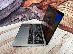 Ноутбук Apple MacBook Pro 13" A1706 i7-7567U/16/251 (C02VL166HV2Q) Б/в - мініатюра 3