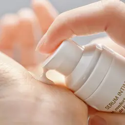 Сироватка для догляду за інтимною зоною, 30 мл YESforLOV V-Serum Comfort and protection of the V - мініатюра 4