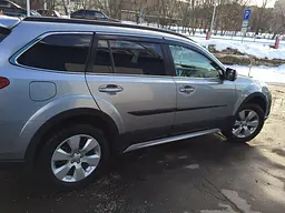 Дефлектори вікон вітровики для Subaru Outback 2009-2015 З молдингом Хром