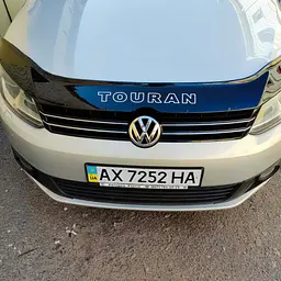 Дефлектор капота мухобійка Volkswagen Touran II 2010-2015 Voron Glass - мініатюра 4