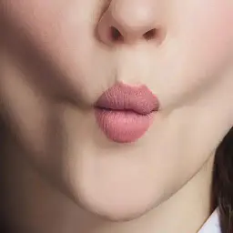 Помада для губ Bourjois Rouge Velvet матова відтінок 02, 2.4 г (8000017811525) - мініатюра 5