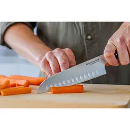 Ніж сантоку KitchenAid Coreline з захисним чохлом для леза (KOG7IKSSOHOBA) - мініатюра 12