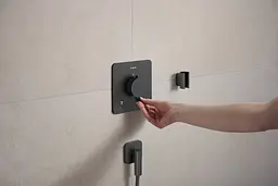 Шлангове під'єднання Hansgrohe FixFit Fine E зі зворотнім клапаном brushed black chrome 28884340 - мініатюра 3