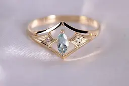 Каблучка з жовтого золота з топазом K-0139