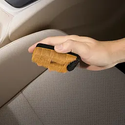 Очищувач шкіри із щіткою Turtle Wax Power Out Odor-X 400 мл (52895) - мініатюра 4