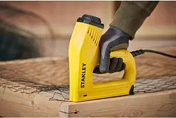 Степлер Stanley TRE550 электрический для скоб G 6-14 мм и шпилек J 12 15 мм (6-TRE550) - мініатюра 5