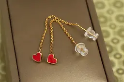 Сережки протяжки Xuping Jewelry сердечки з червоною емаллю 6 см золотисті