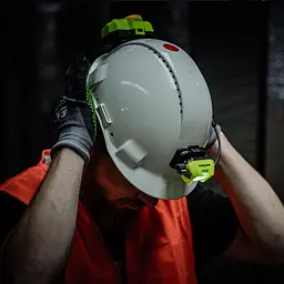Ліхтар налобний Mactronic Ultimo X1000 (1000 Lm) Cool White/Red Type-C Recharg Helmet Kit (PHL0012) - мініатюра 9