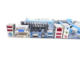 Материнська плата Gigabyte GA-H67A-D3H-B3 LGA 1155 (GA-H67A-D3H-B3) Б/В - мініатюра 3