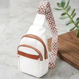 Жіноча сумка з однією лямкою через плече з гладкої екошкіри Vintage 22768 біла