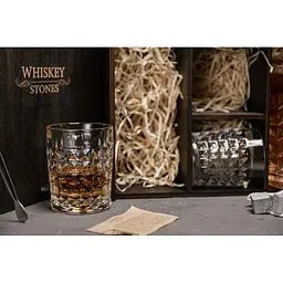 Подарунковий набір віскі Whiskey Stones з камінням для віскі в дерев'яному пеналі №3 + декантер і 2 склянки + щипці + мішечок - мініатюра 4