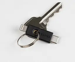 Апаратний ключ Yubico Yubikey 5Ci USB Type-C, Lightning (683072) - мініатюра 4