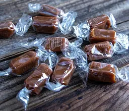 Цукерки La Maison d'Armorine Caramels Tendres Au Beurre Sale 50 г - мініатюра 2
