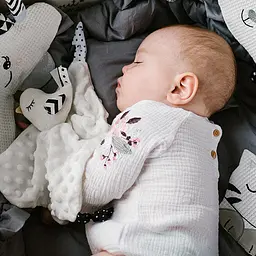 Іграшка-обіймашка BabyOno Маленька пташка з шурхотінням для малюків 25х25 см (2136278049) - мініатюра 6