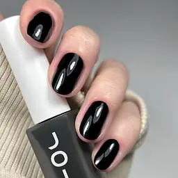 Лак для нігтів Nail care polish 4in1 10 Perfect black JOIA vegan 8 мл - мініатюра 2