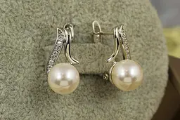 Сережки Xuping Jewelry виток із перлами 1.7 см сріблясті - мініатюра 2