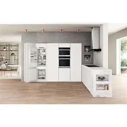 Холодильник Whirlpool WHC18 T573 з морозильною камерою - мініатюра 4