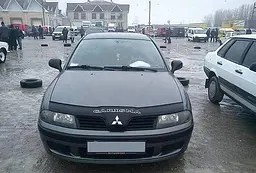 Дефлектор капоту мухобійка для Mitsubishi Carisma 2000-2005