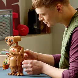 Конструктор LEGO Ideas E.T. the Extra-Terrestrial 1226 ел. (21370) - мініатюра 13