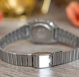 Годинник Casio LA670WES-4AEF - мініатюра 2