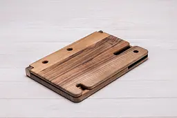 Дерев'яний органайзер з бездротовою зарядкою Apple ecoWalnut 300x231x210 мм