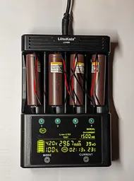 Акумулятор 18650 LG HG2 3000 mAh 3.7 V 30 А з дротами під паяння (Коричневий) - мініатюра 2