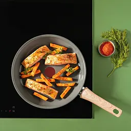 Універсальна сковорода Tefal Renew Eco Design 24 см (C4250443) з керамічним антипригарним покриттям. - мініатюра 6