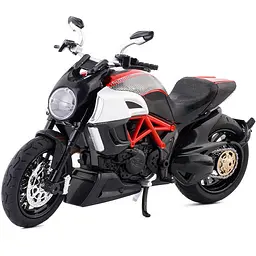 Колекційна масштабна модель мотоцикла TK Group Ducati Diavel Carbon зі світлом, звуком та амортизацією 1:12 - мініатюра 2