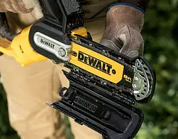 Акумуляторна міні-пилка DeWalt с АКБ та ЗП DCMPS520P1 - мініатюра 10