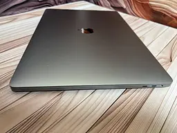Ноутбук Apple MacBook Pro 16" i9-9880H/32/1TB (C02ZP4WJMD6T) Б/в - мініатюра 5