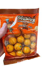 Шоколадні цукерки Halloween Pumpkin Milk Chocolate Balls 200г - мініатюра 6