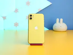 Смартфон Apple iPhone 11 64GB Yellow (MWLA2) Б/У [82402] - мініатюра 6