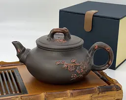 Чайник глиняний 450 мл Червоний листок (подарункова коробка)