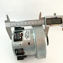 Двигун на контейнерний пилосос Bosch Serie 2, Cleann'n, 70P22D02-AL, 12022125, 700W d=111 h=115 Оригінал - мініатюра 4
