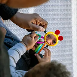 Іграшка-брязкальце Baby Einstein Cal's Connectors (17496) - мініатюра 7
