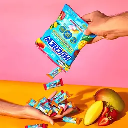Жувальні цукерки Morinaga Hi-Chew Reduced Sugar Mango & Strawberry 60г - мініатюра 5