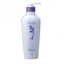 Кондиціонер для волосся регенерувальний інтенсивний 500 мл Vitalizing Hair Treatment DAENG GI MEO RI