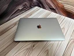 Ноутбук Apple MacBook Pro 13" 2020 i7-1068NG7/32/512 (C02GD0WBML87) Б/в - мініатюра 8