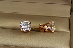 Сережки Xuping Jewelry гвоздики 9 мм оправа корона золотисті - мініатюра 3