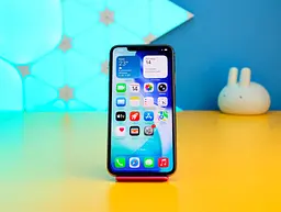 Смартфон Apple iPhone 11 Pro Max 64GB Gold (MWH12) Б/В [163327] - мініатюра 2